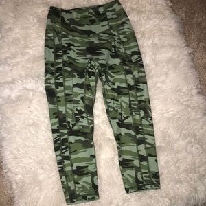 Brand new Til You Collapse Capri Leggings